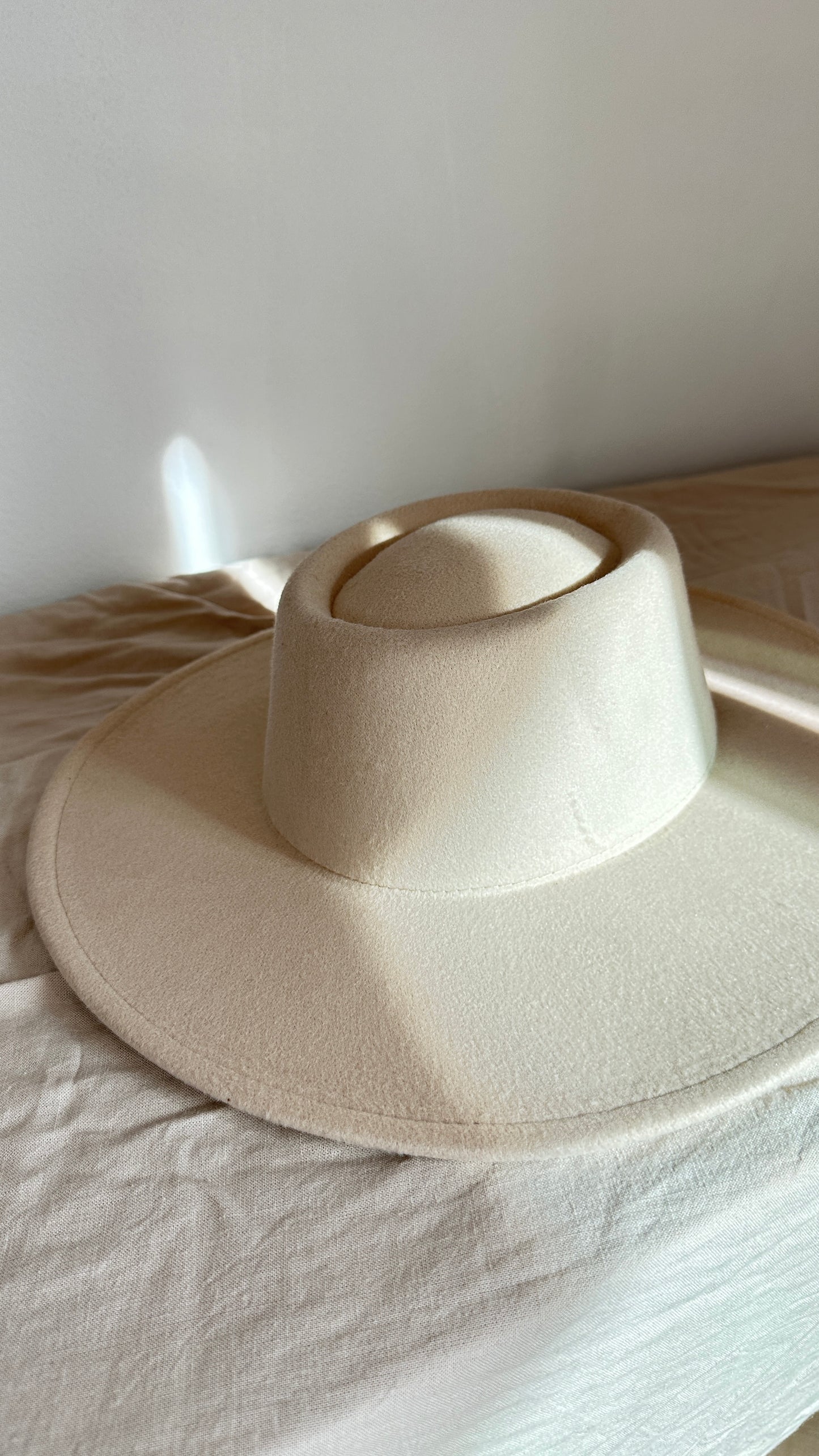 Wide Brim Boater Hat White